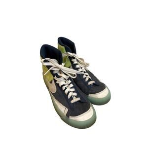 Nike Blazer Mid 77 Move to Zero Armory, Size 7 youth, old school look